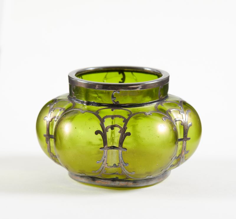 Loetz : Vasetto  - Asta Dimore Eclettiche: I Sessione - Vetri e Argenti - Fidelis Auctions