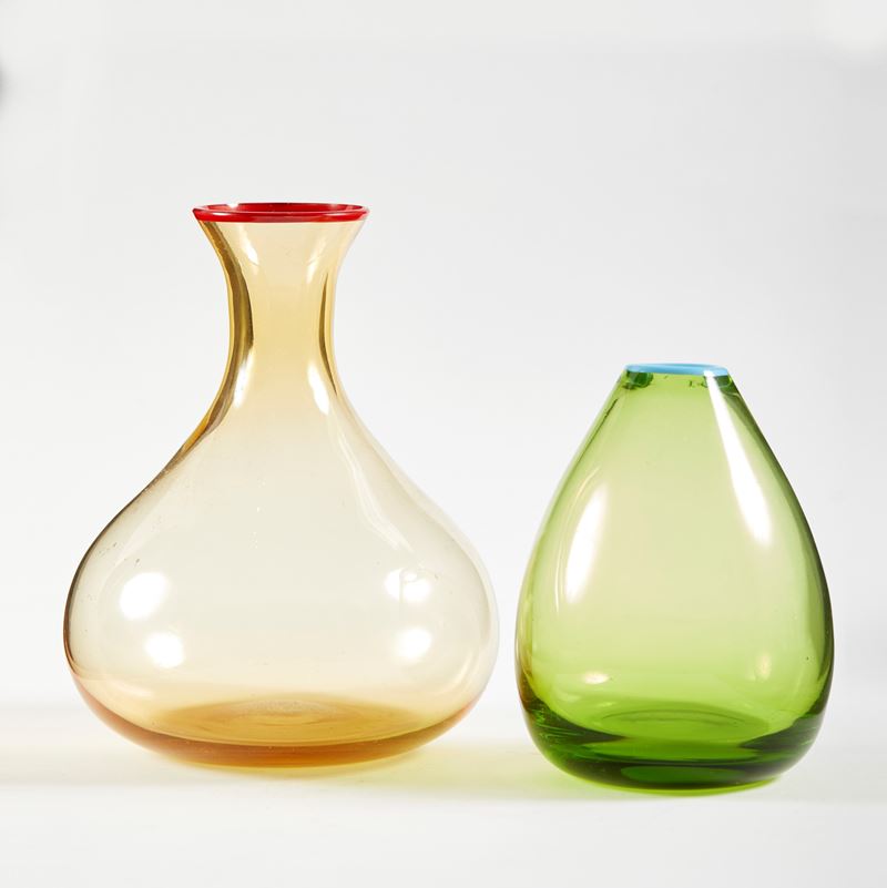 Lotto composto da due vasi  - Auction Eclectic Homes: Glass and Silver - Fidelis Auctions