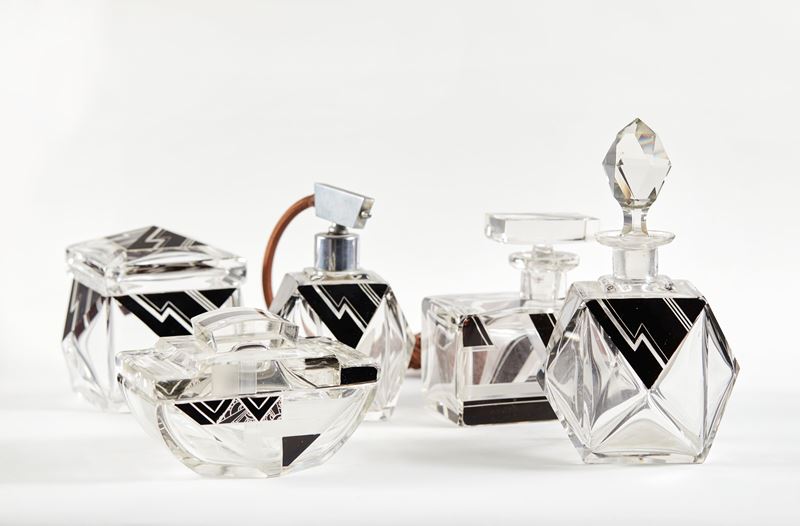 Karl Palda : Set da bagno  - Asta Dimore Eclettiche: I Sessione - Vetri e Argenti - Fidelis Auctions