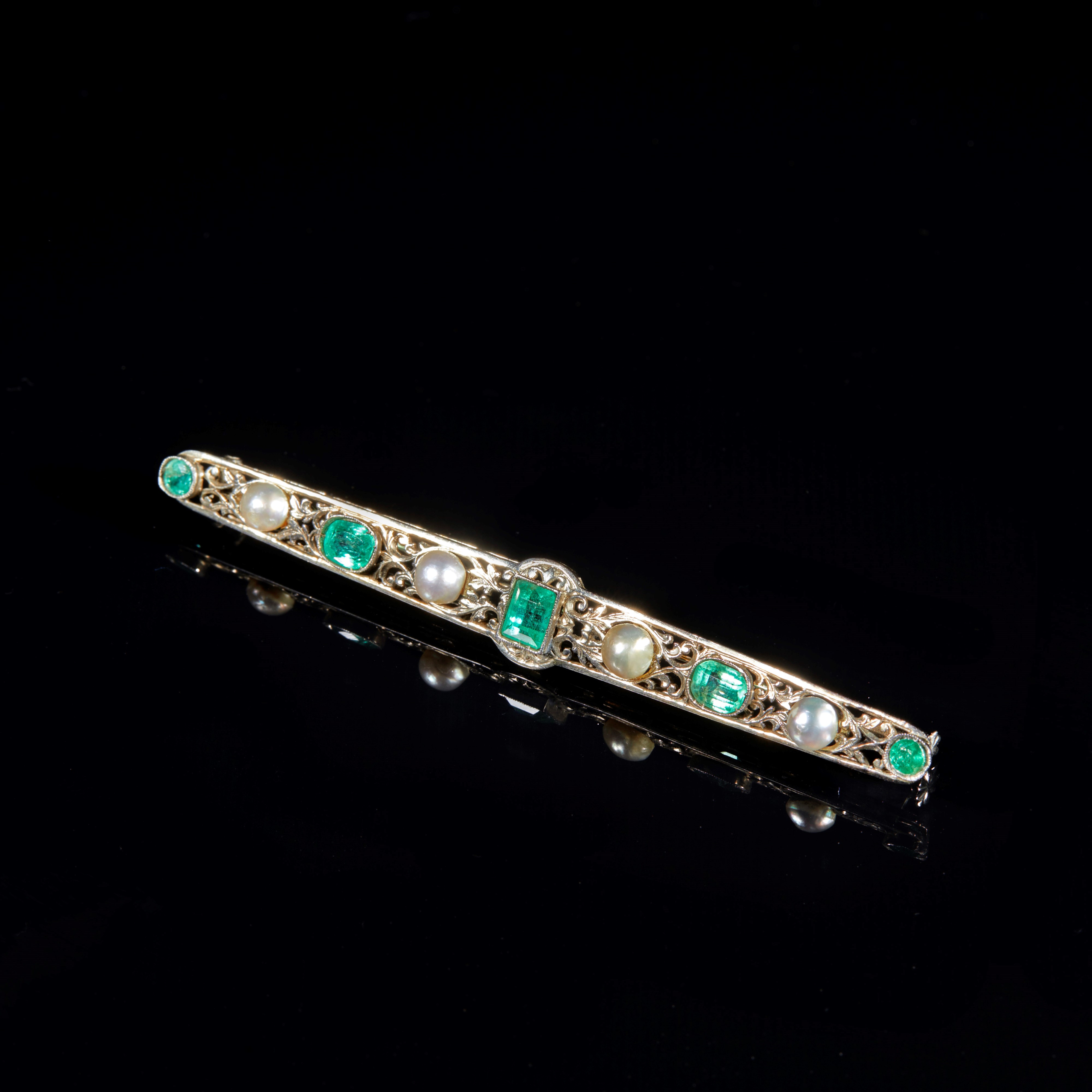 Spilla in oro bianco