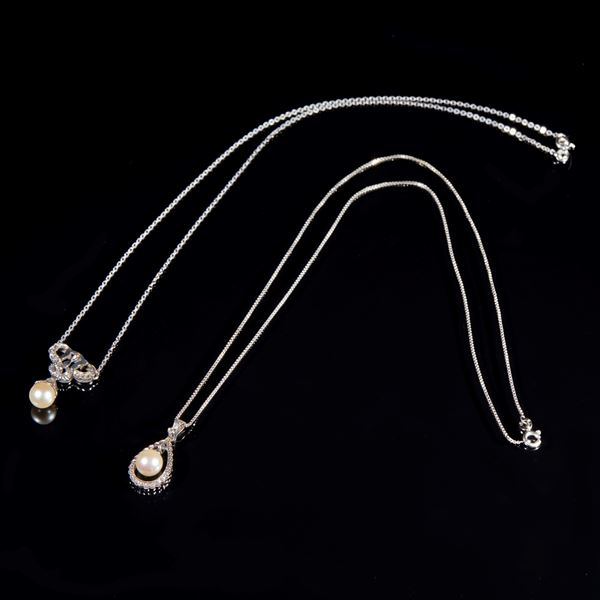 Due collane in oro bianco