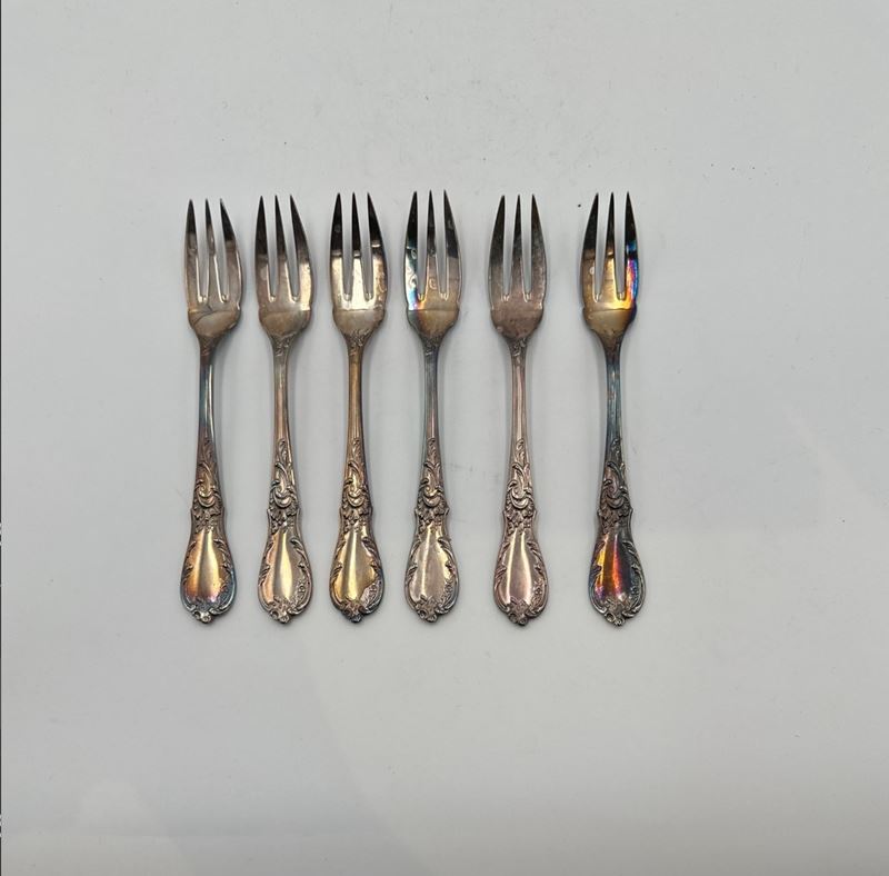 Lotto composto da 6 forchettine in argento 800  - Asta Dimore Eclettiche: I Sessione - Vetri e Argenti - Fidelis Auctions