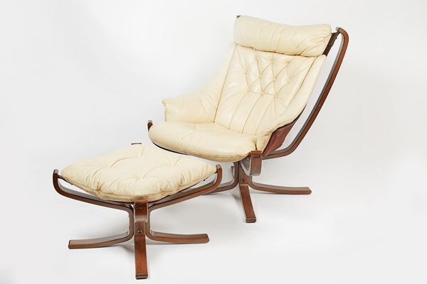 Renzo Frau,Sigurd Resell - Poltrona e Poggiapiedi Viking by Sigurd Resell per Frau