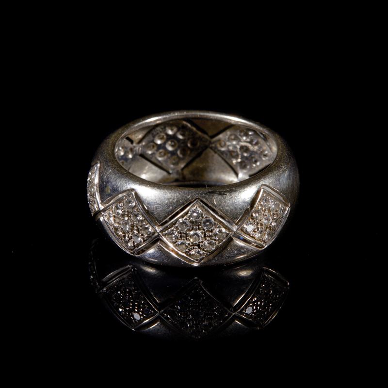 Anello in oro bianco  - Asta GIOIELLI E PREZIOSI - Fidelis Auctions