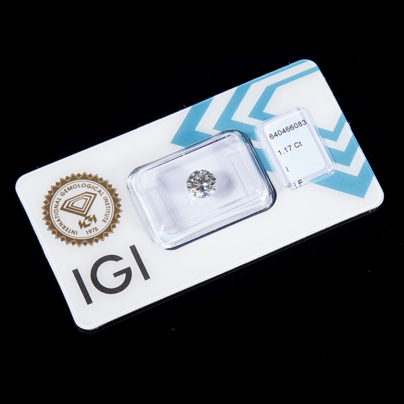 Diamante in blister  - Asta GIOIELLI E PREZIOSI - Fidelis Auctions