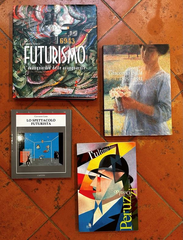 Lotto composto da 4 libri