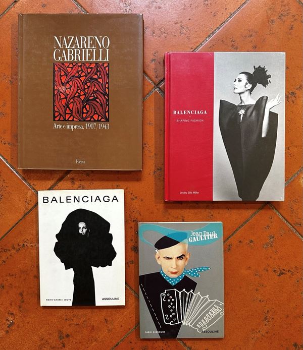 Lotto composto da 4 libri