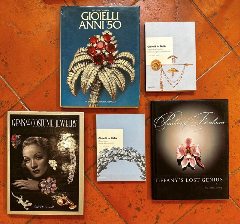 Lotto composto da 5 libri  - Asta Libri e Cataloghi d'Arte - Fidelis Auctions