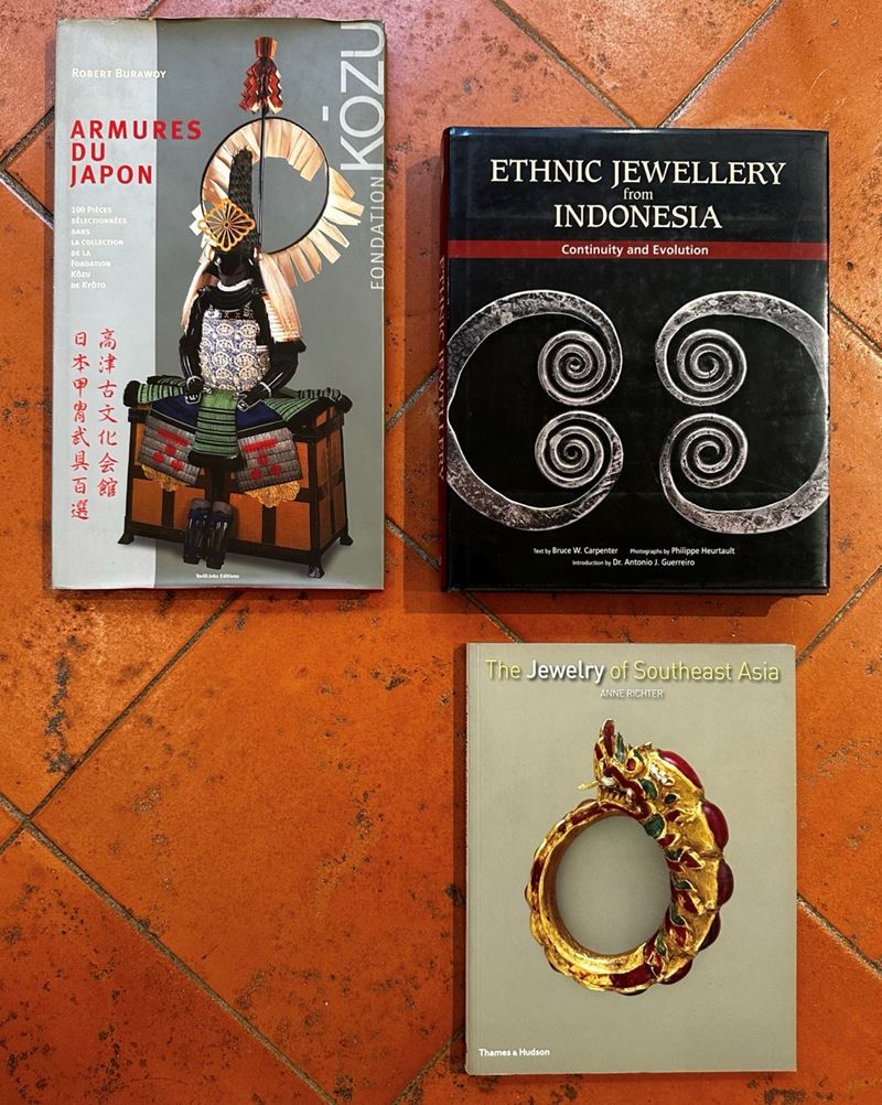 Lotto composto da 3 libri  - Asta Libri e Cataloghi d'Arte - Fidelis Auctions