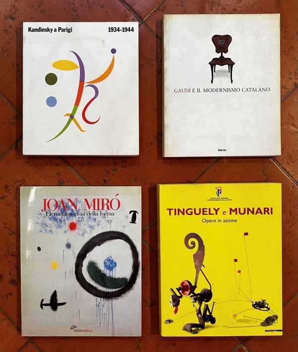 Lotto composto da 4 libri