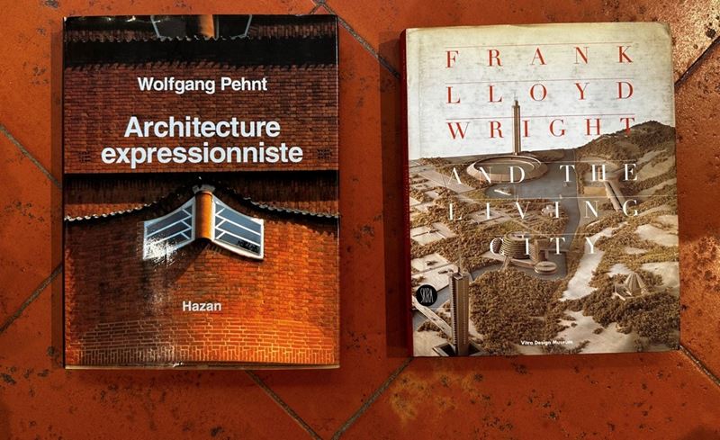 Lotto composto da 2 libri  - Asta Libri e Cataloghi d'Arte - Fidelis Auctions