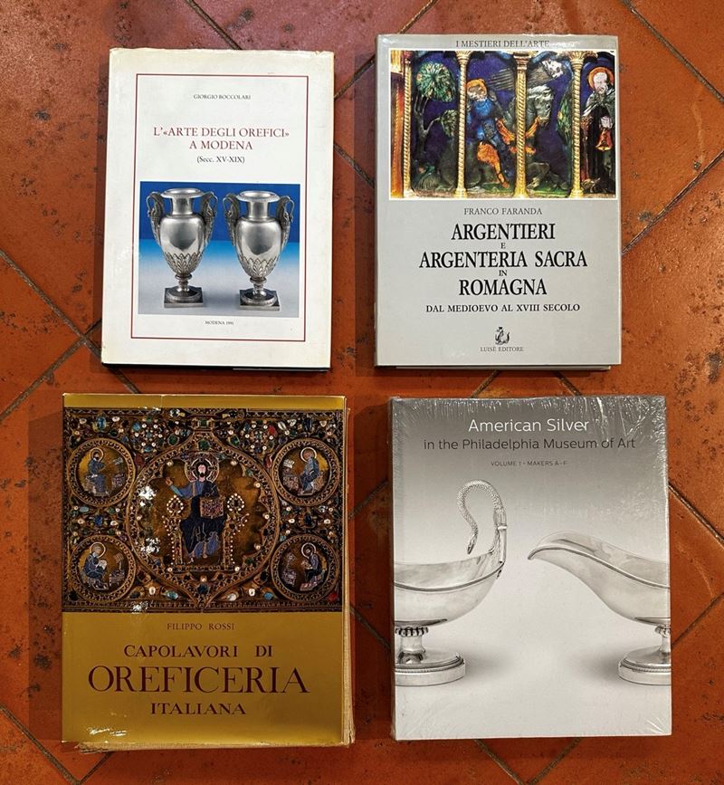Lotto composto da 4 libri  - Asta Libri e Cataloghi d'Arte - Fidelis Auctions