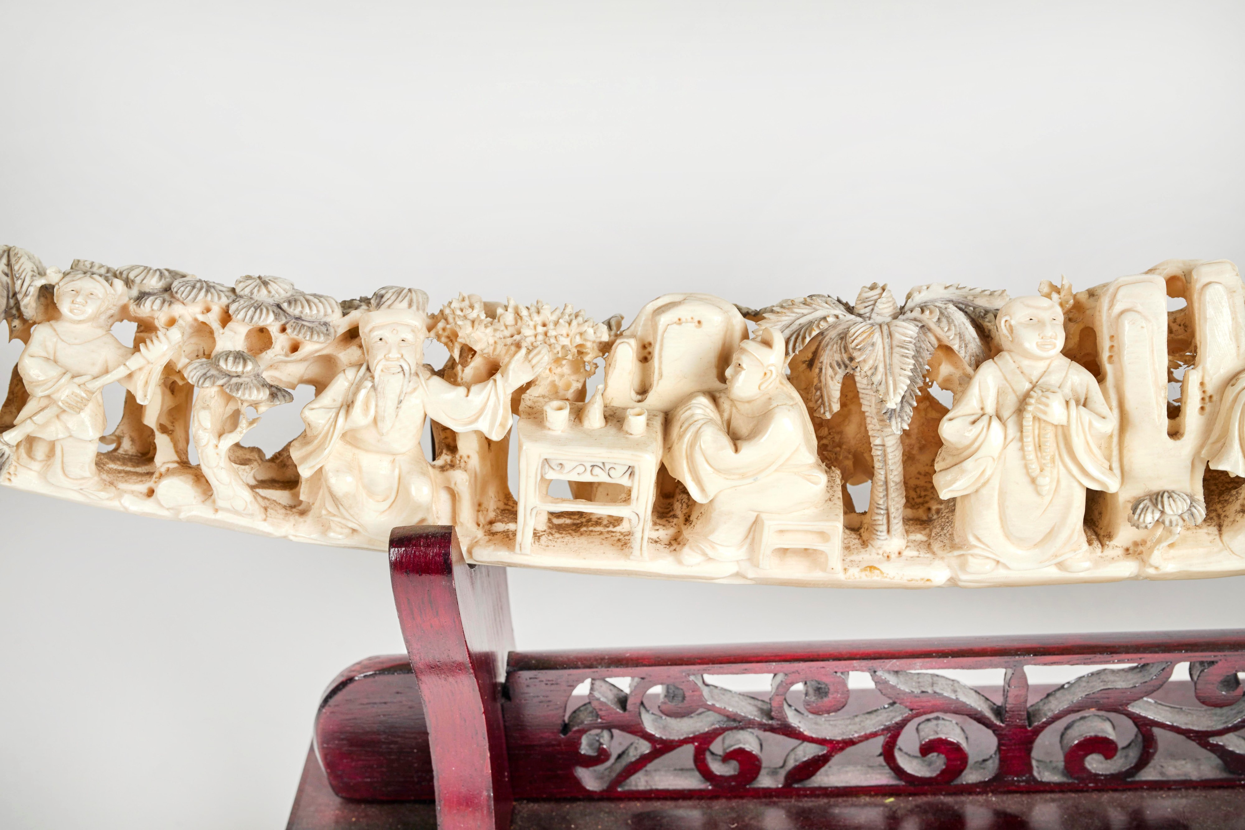 Zanna intera in avorio di elefante