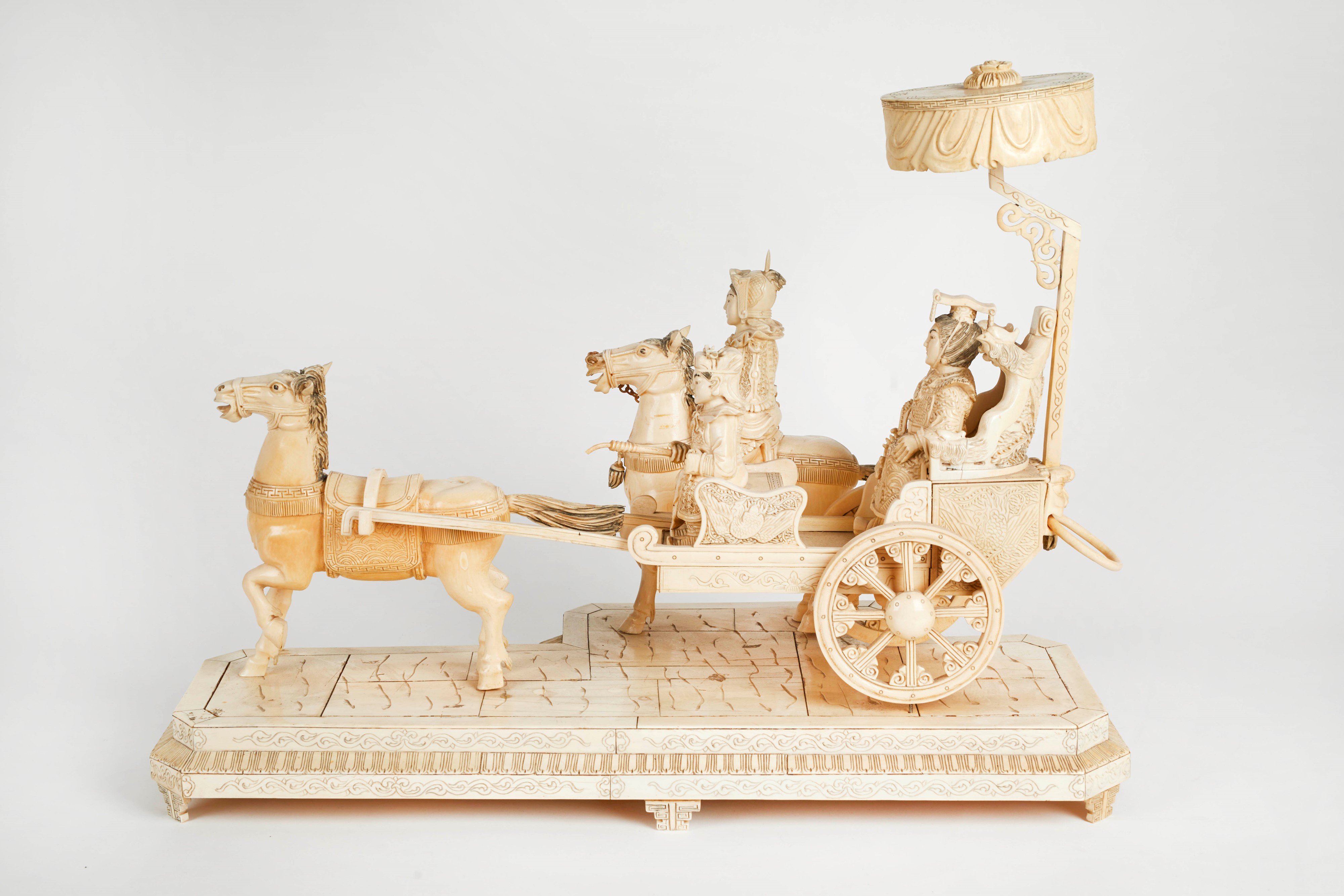Corteo imperiale cinese in avorio