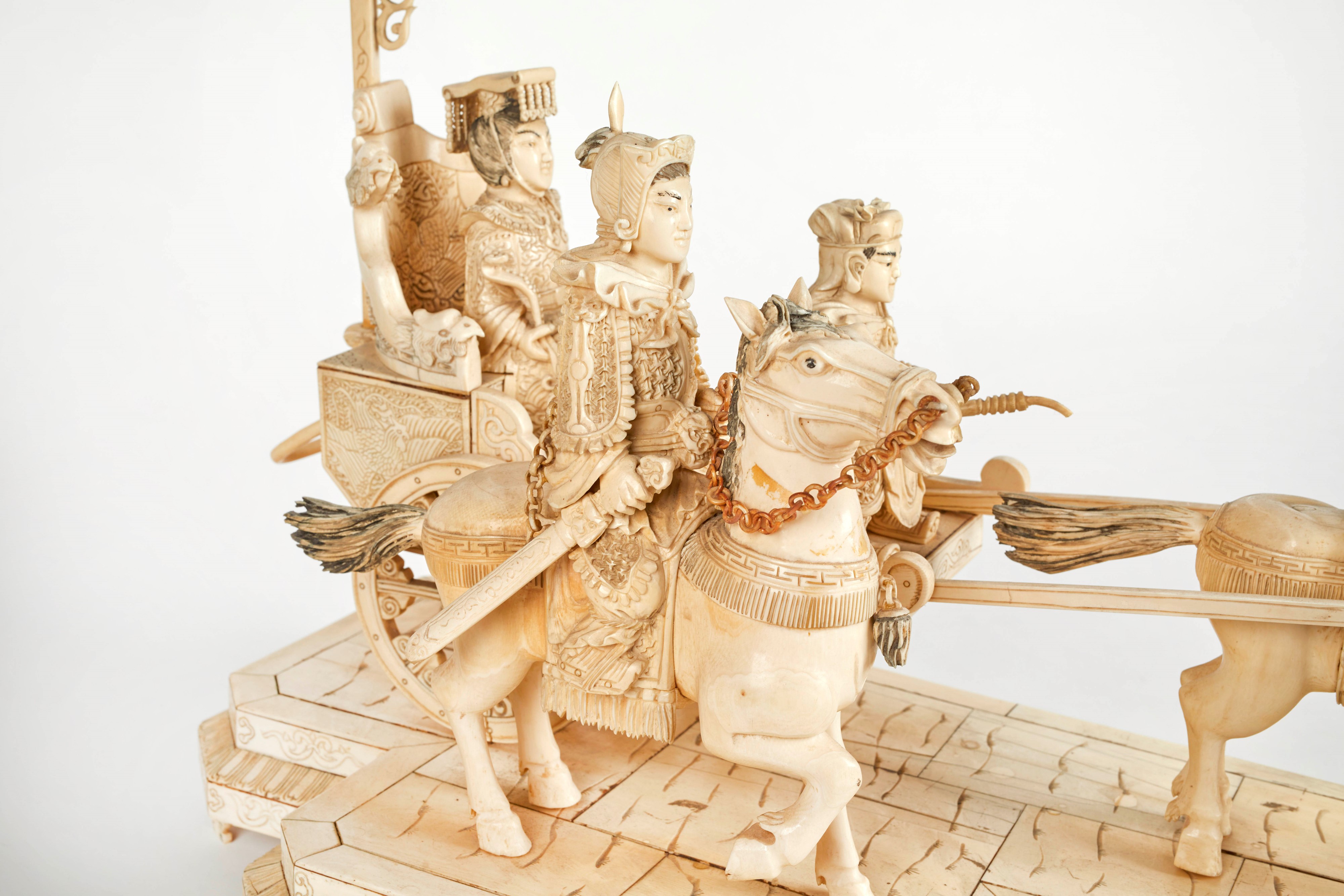 Corteo imperiale cinese in avorio
