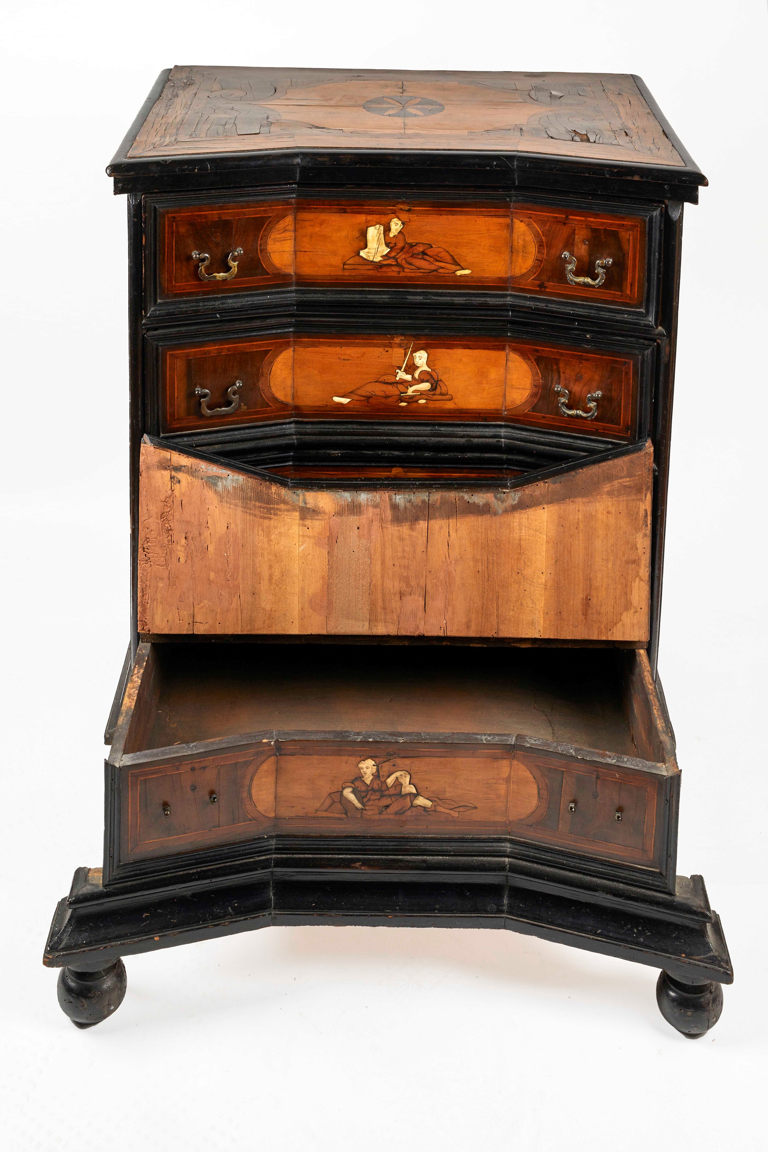 Coppia di mobiletti lombardi