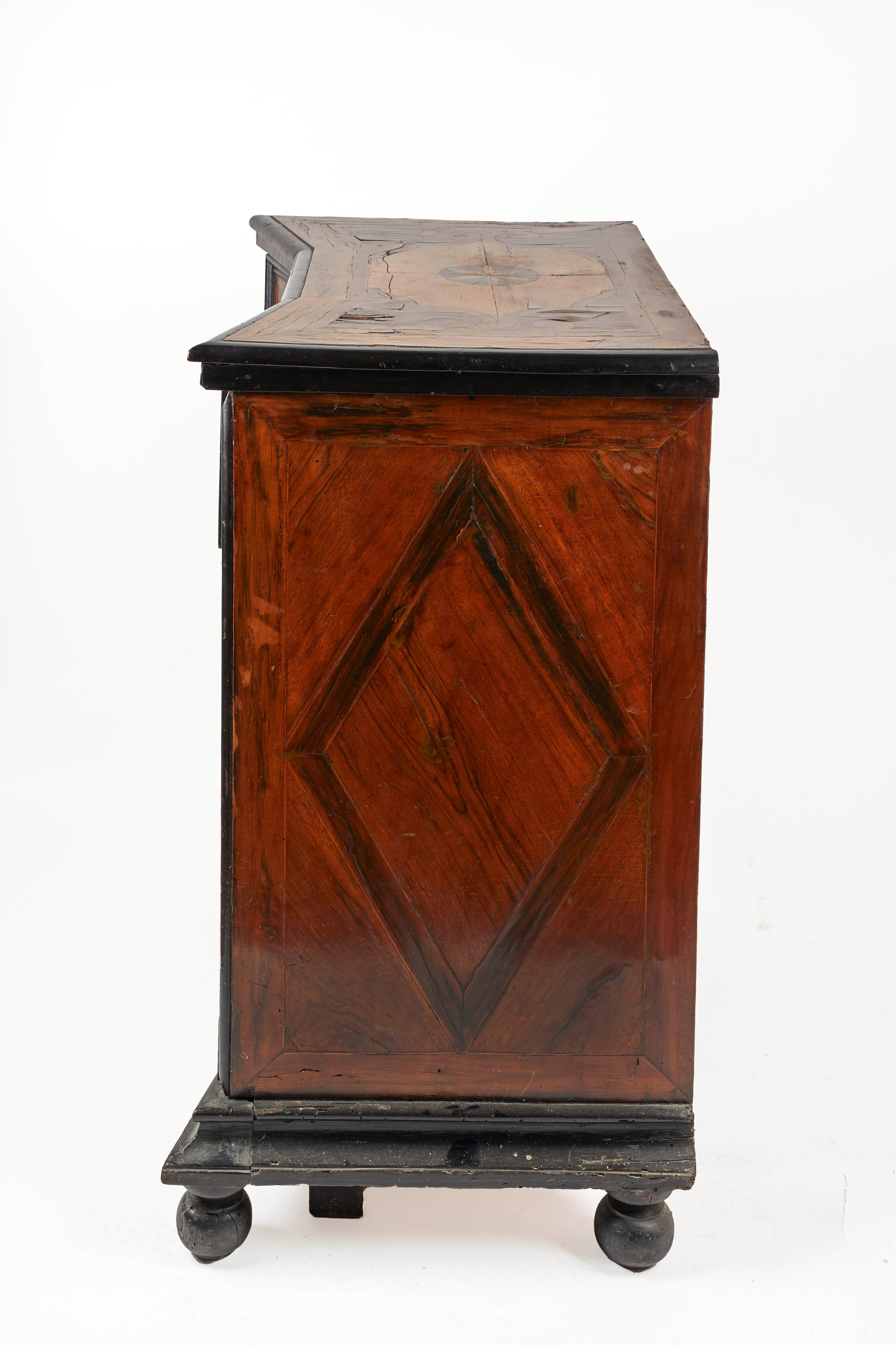 Coppia di mobiletti lombardi