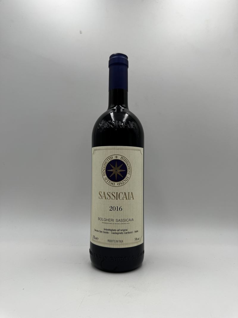 Tenuta San Guido : Tenuta San Guido Bolgheri Sassicaia 2016  (2016)  - Bolgheri DOC - Asta Vini Iconici e Champagne Storici - Fidelis Auctions