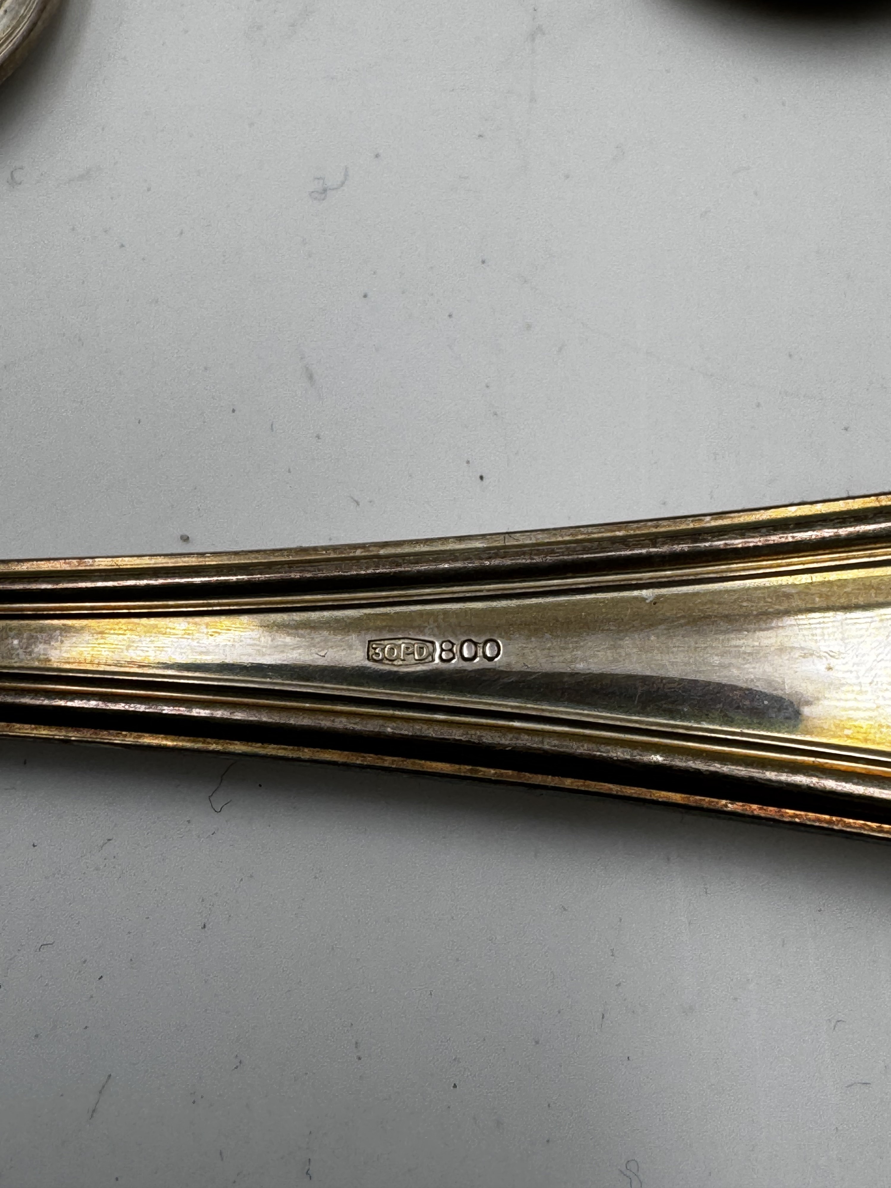 Set di 12 cucchiai in argento