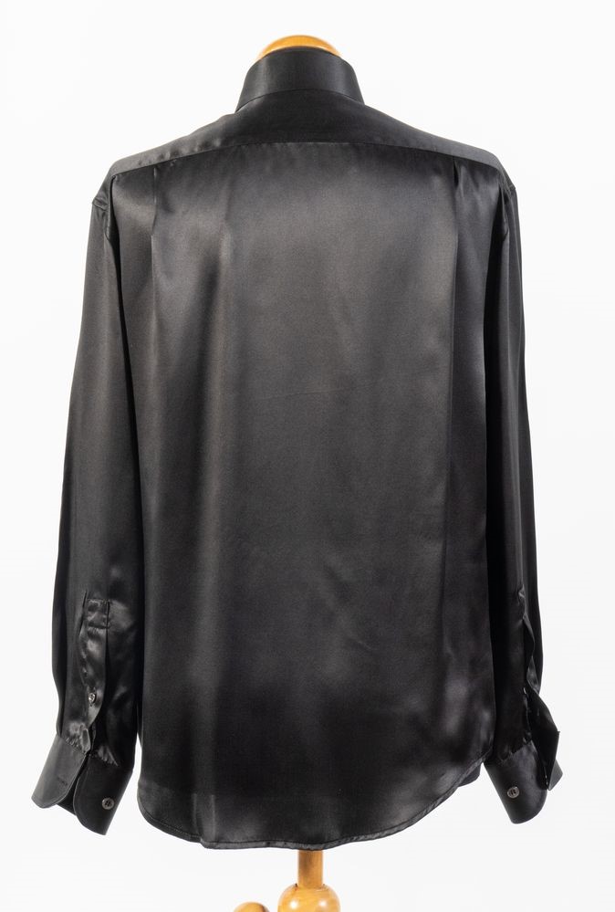 Camicia in seta nera