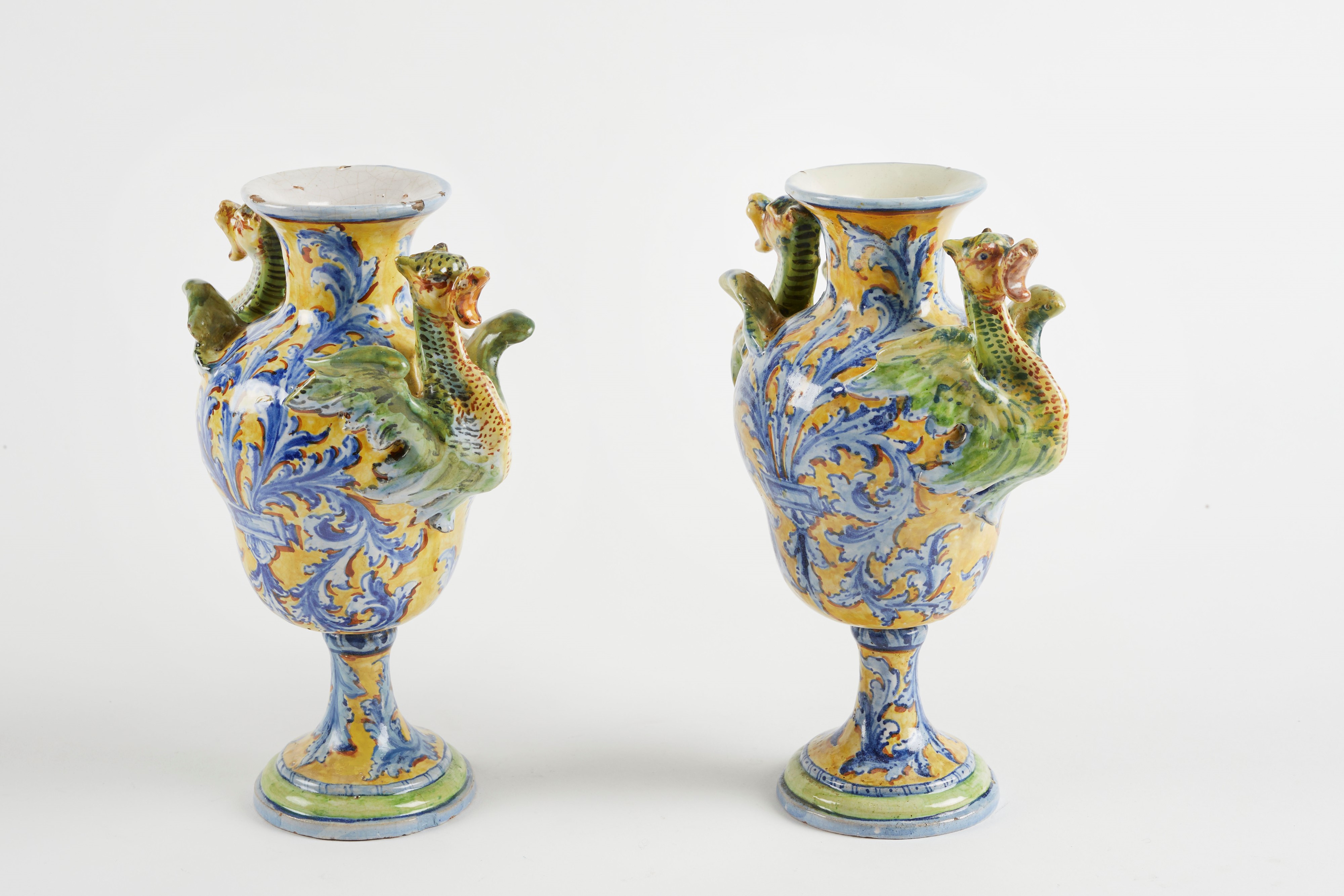 Angelo Minghetti - Coppia di vasi in ceramica policroma