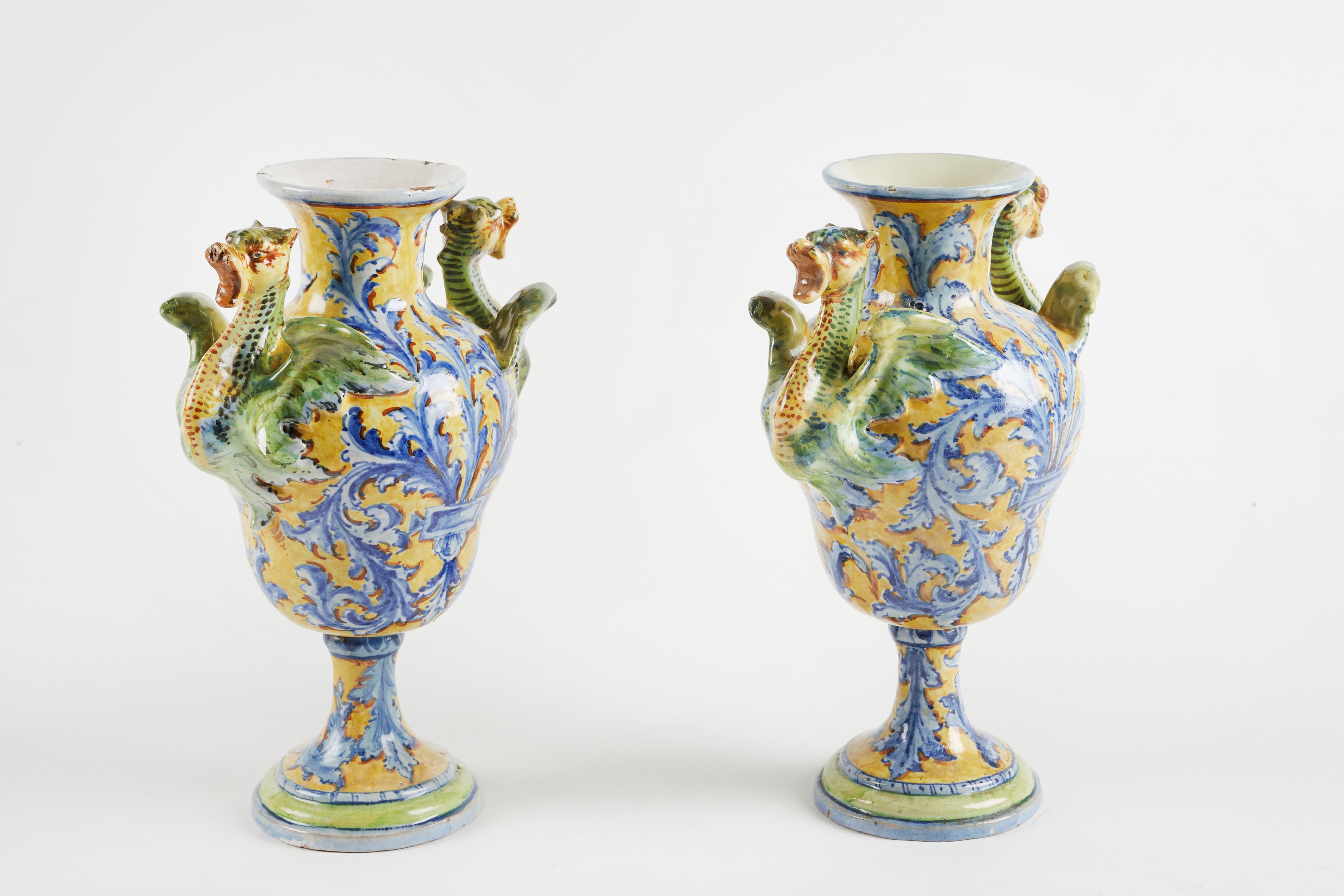 Angelo Minghetti - Coppia di vasi in ceramica policroma
