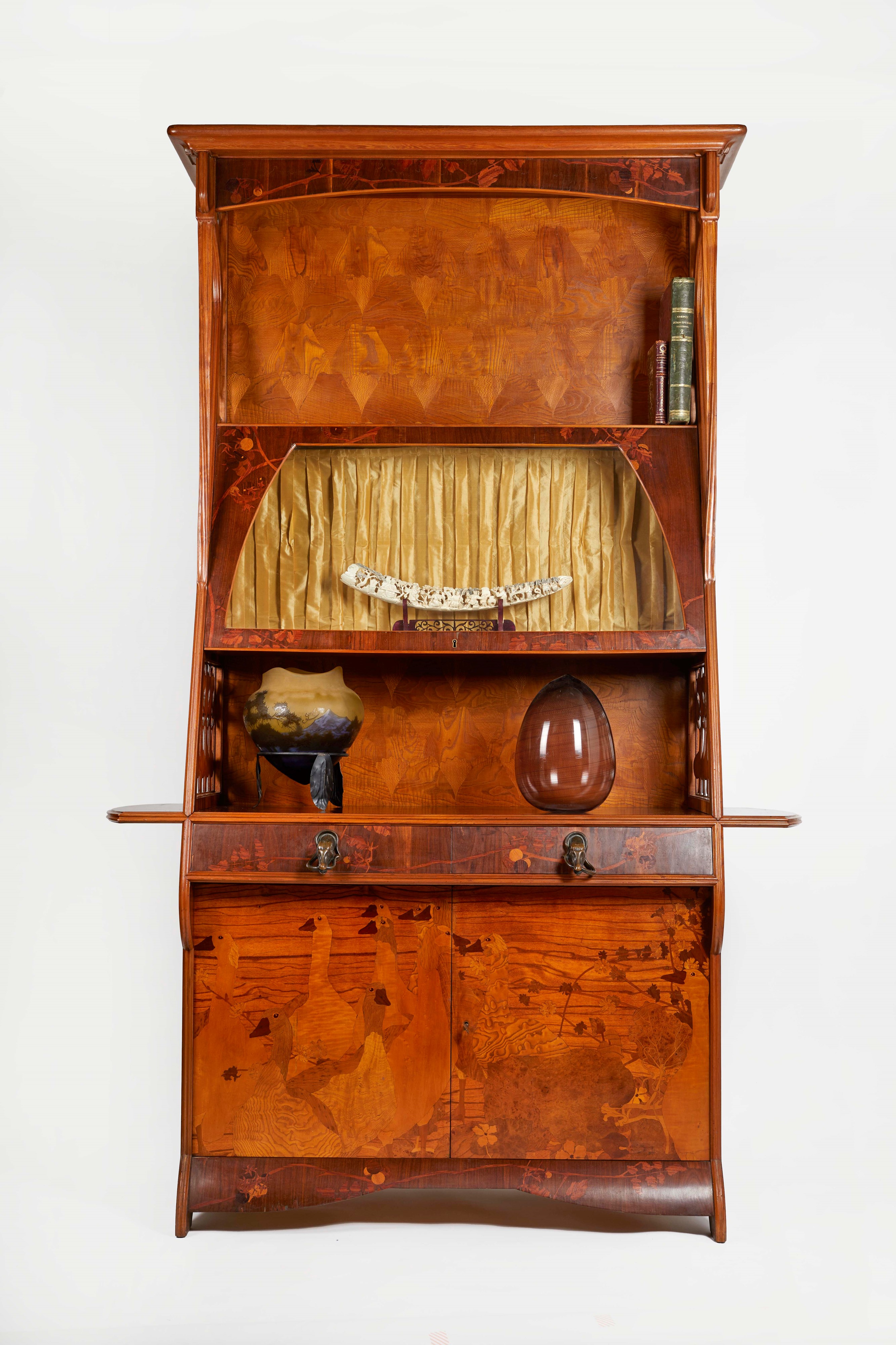 Louis Majorelle - Buffet in legno impiallacciato e intarsiato