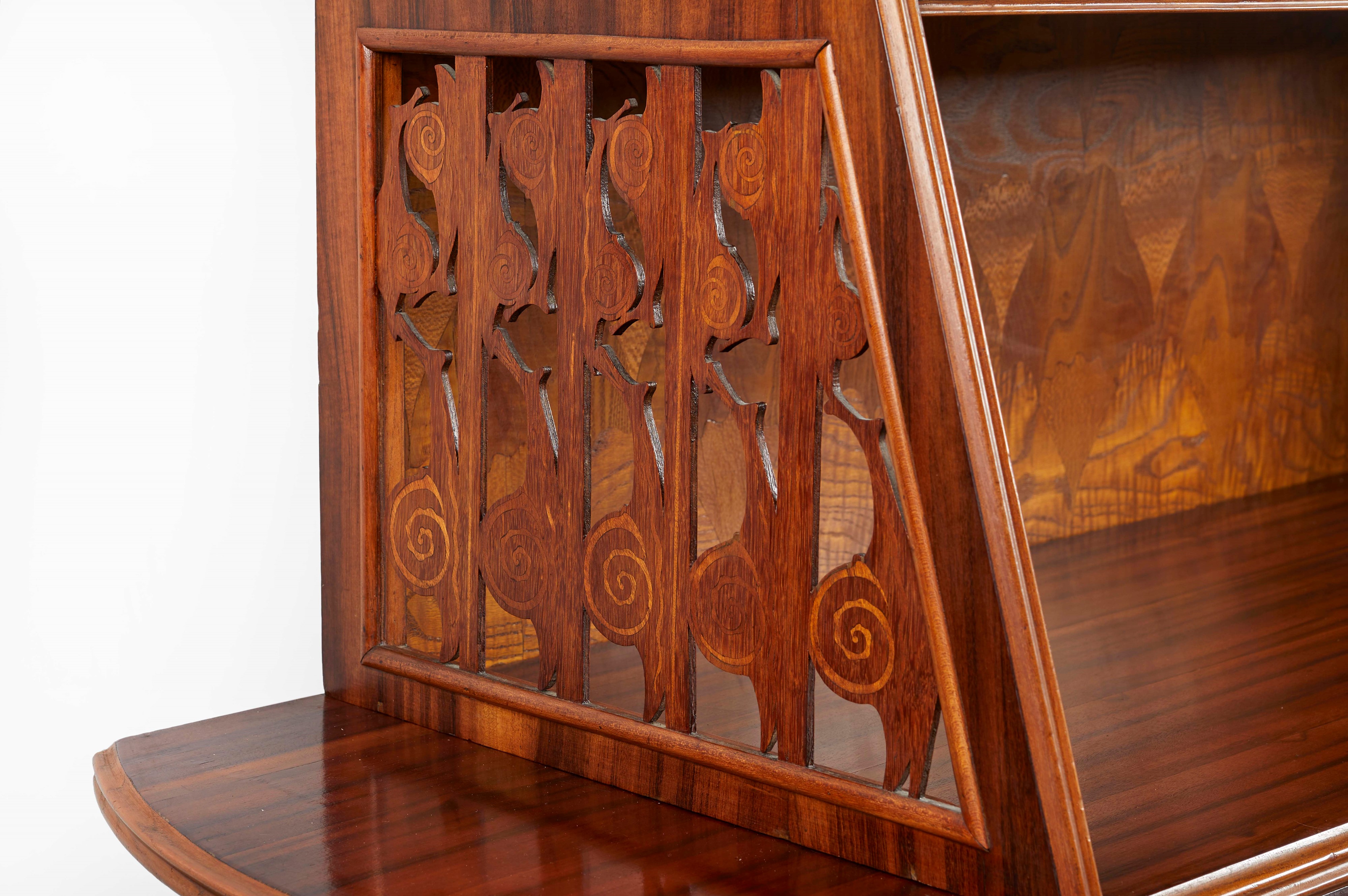 Louis Majorelle - Buffet in legno impiallacciato e intarsiato