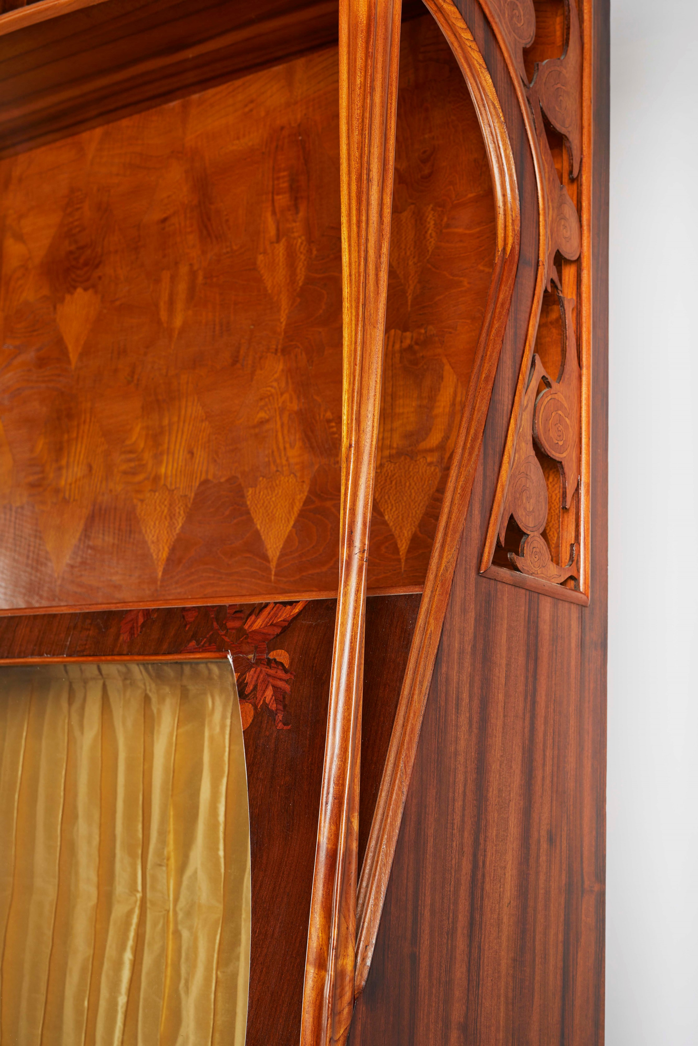 Louis Majorelle - Buffet in legno impiallacciato e intarsiato