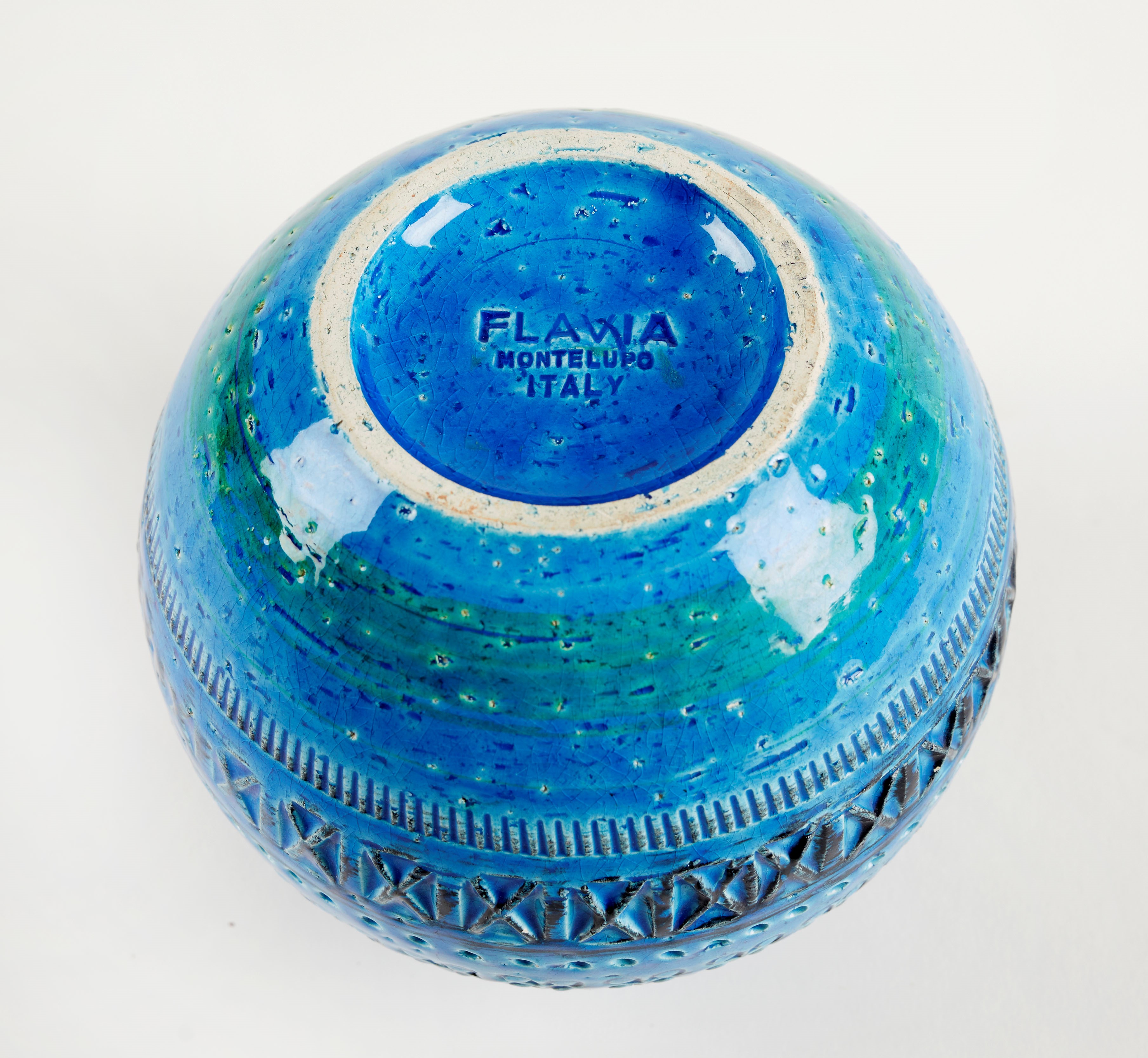 Vaso e scultura in ceramica