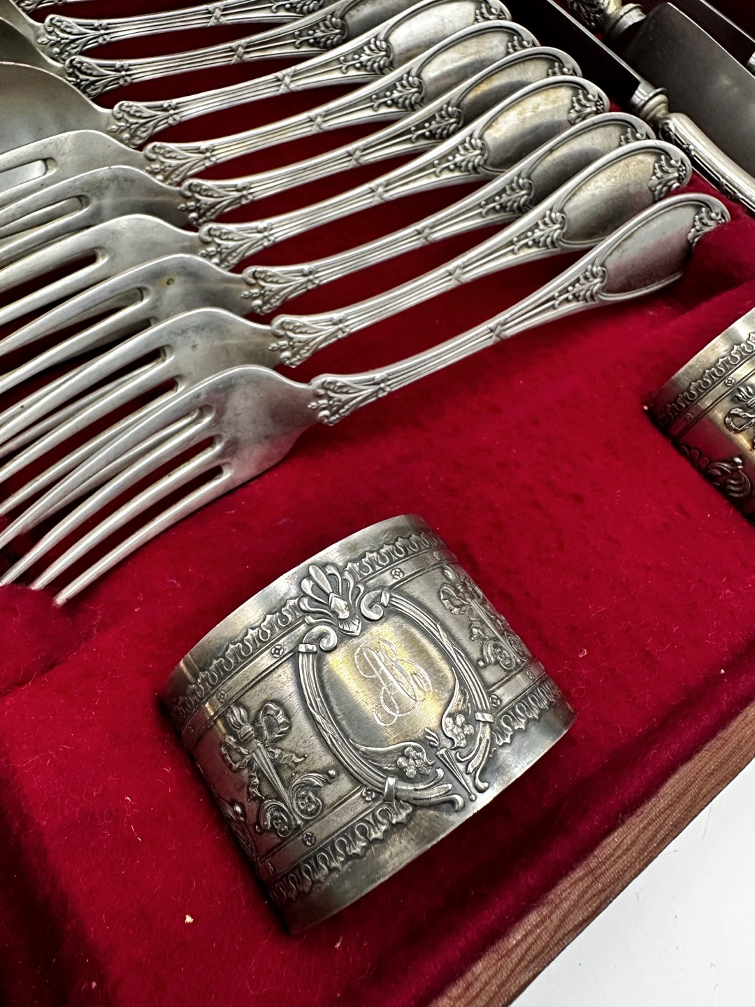 Becuci, Servizio di posate in argento, XX secolo