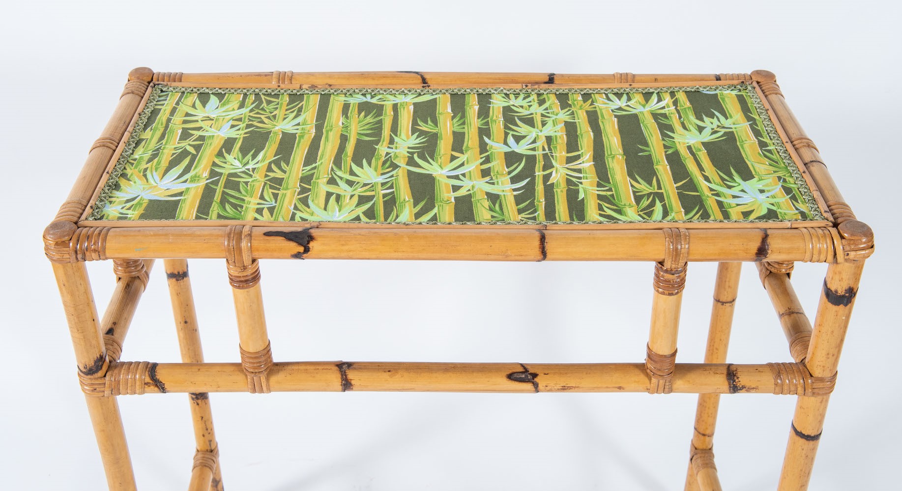 Consolle in bamboo e specchio