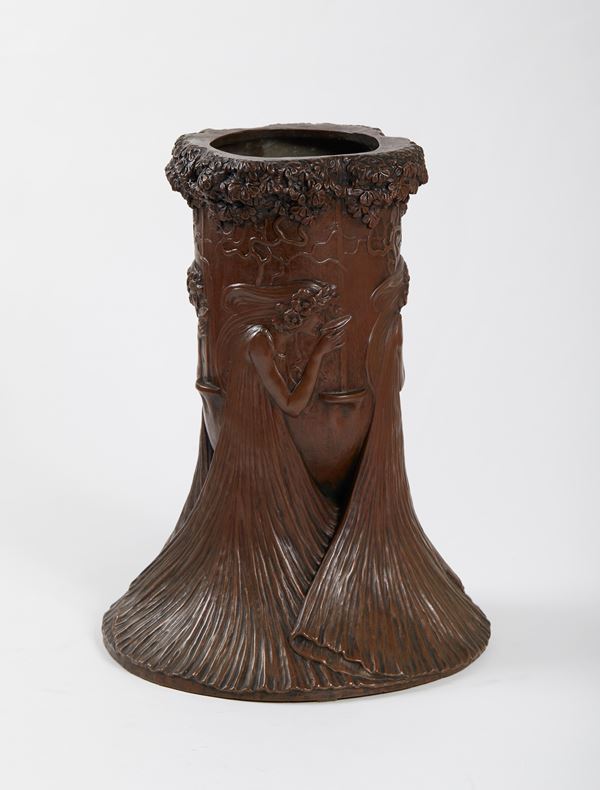 Achille Tamburlini,Raffaele Carbonaro - Grande vaso in terracotta galvanizzata in rame