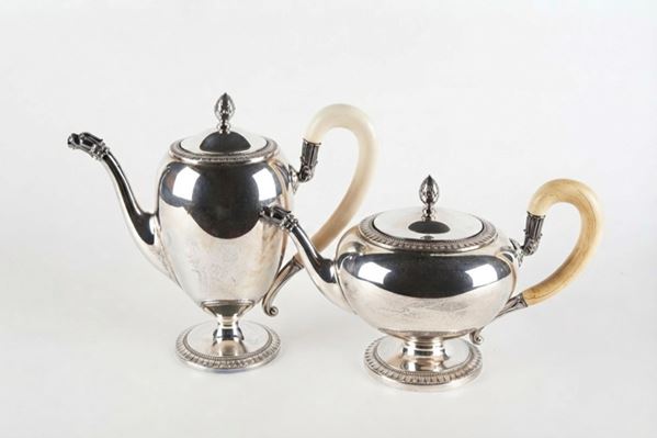 Teiera e caffettiera in argento