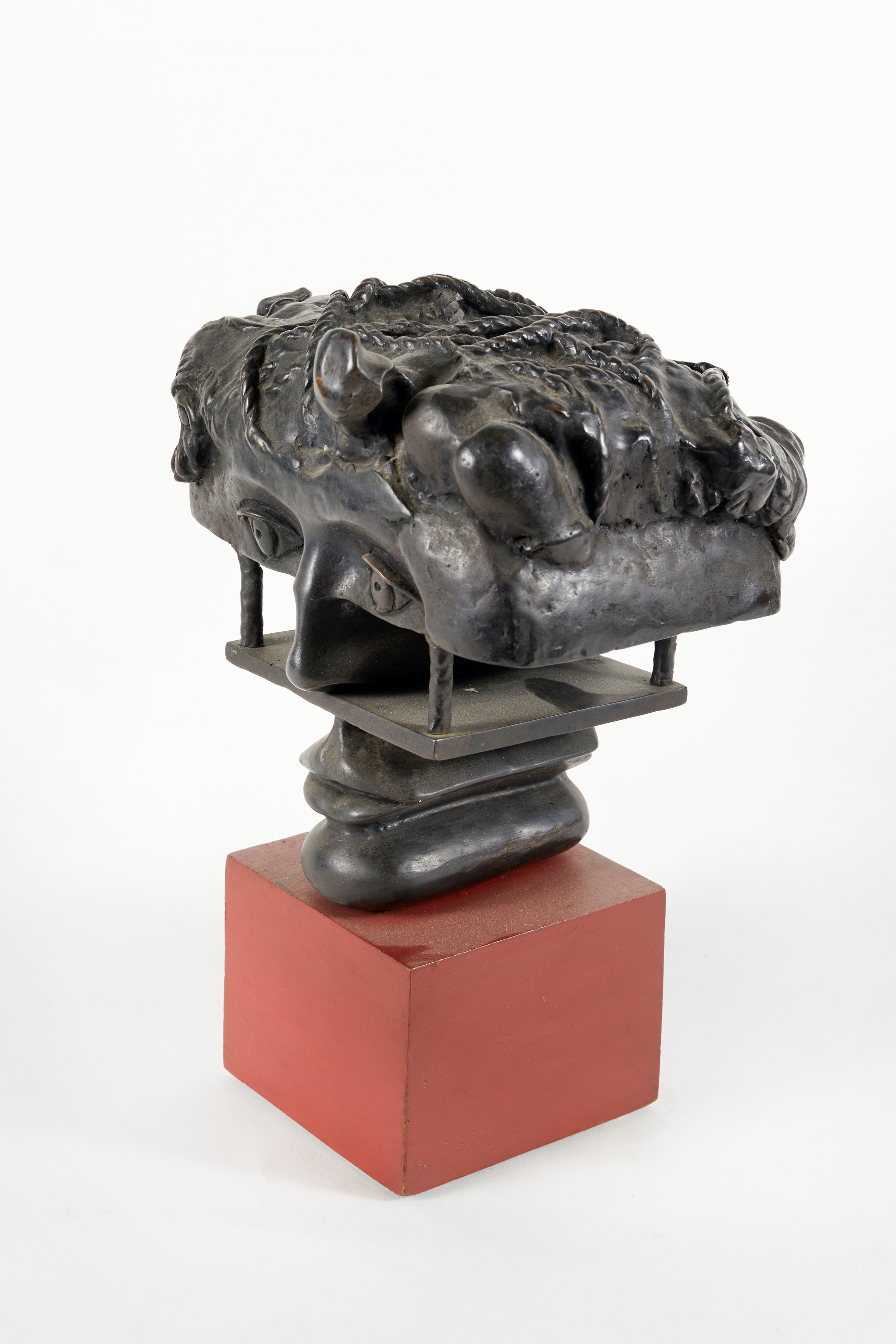 Novello Finotti - Scultura di volto senza titolo