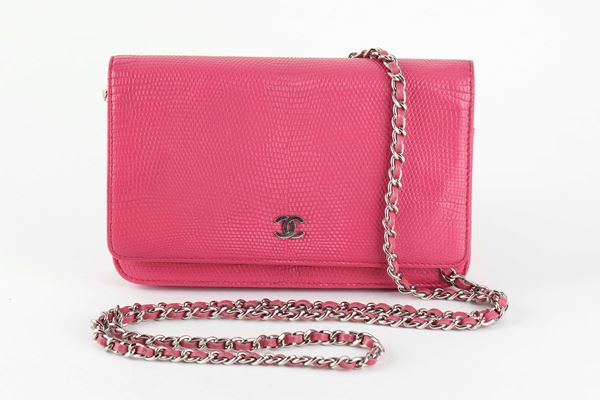 Chanel - Wallet-on-Chain clutch bag