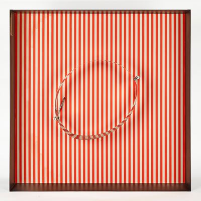 Cercle en contorsion sur trame rouge (1968)