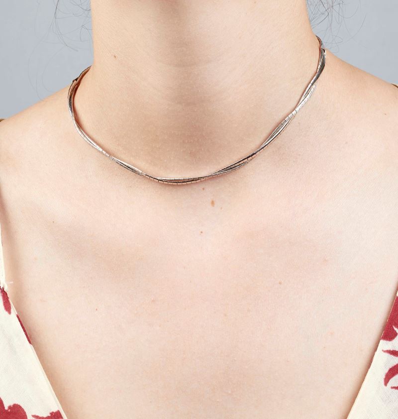 Collana in oro bianco  - Asta  Argenti, Fashion Vintage e Preziosi - Fidelis Auctions