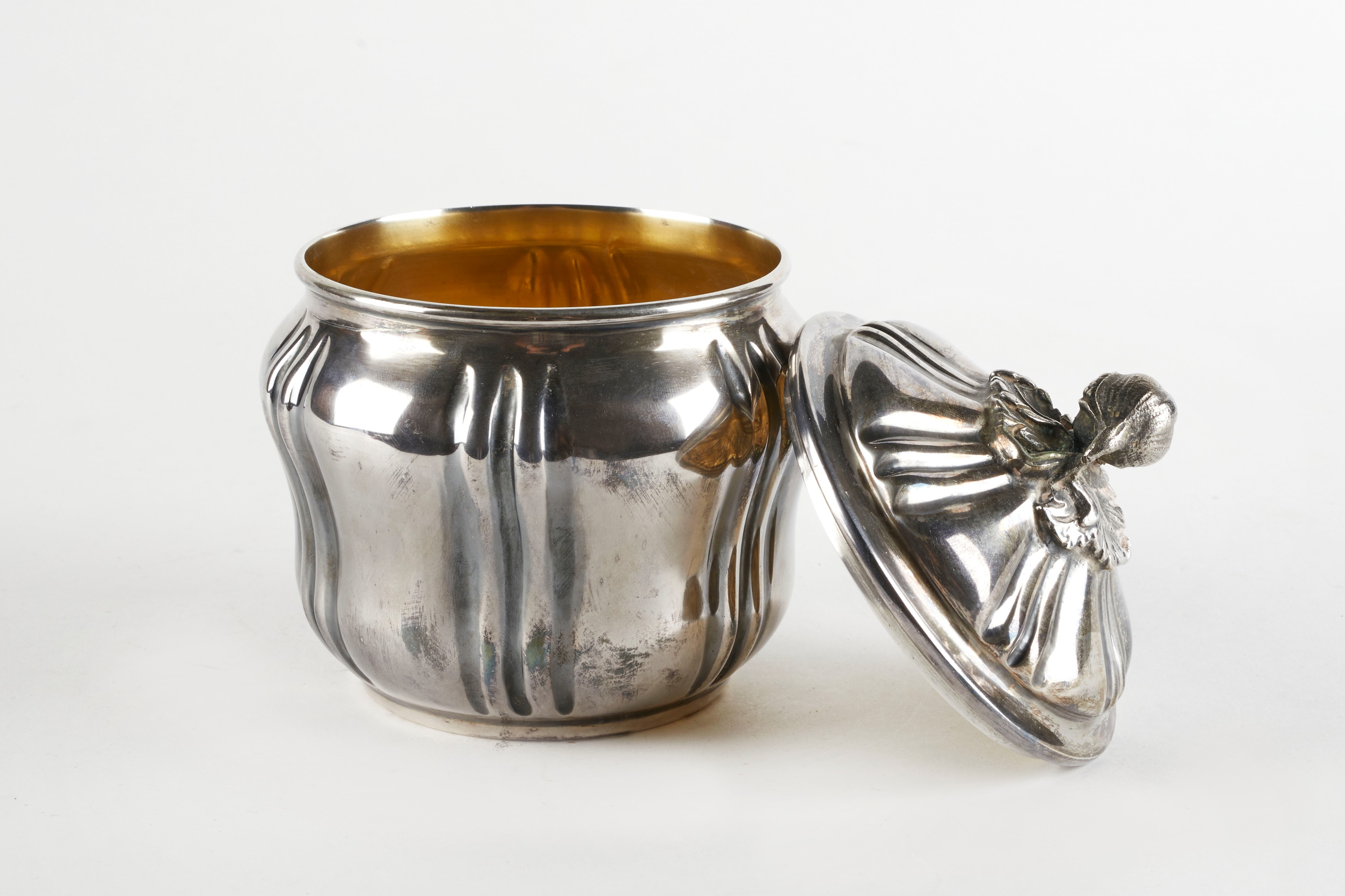 Porta bon bon, argento 800, cm 14,5x10x11
