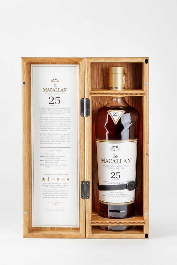 Macallan - Macallan 25 Year Old Fine Oak