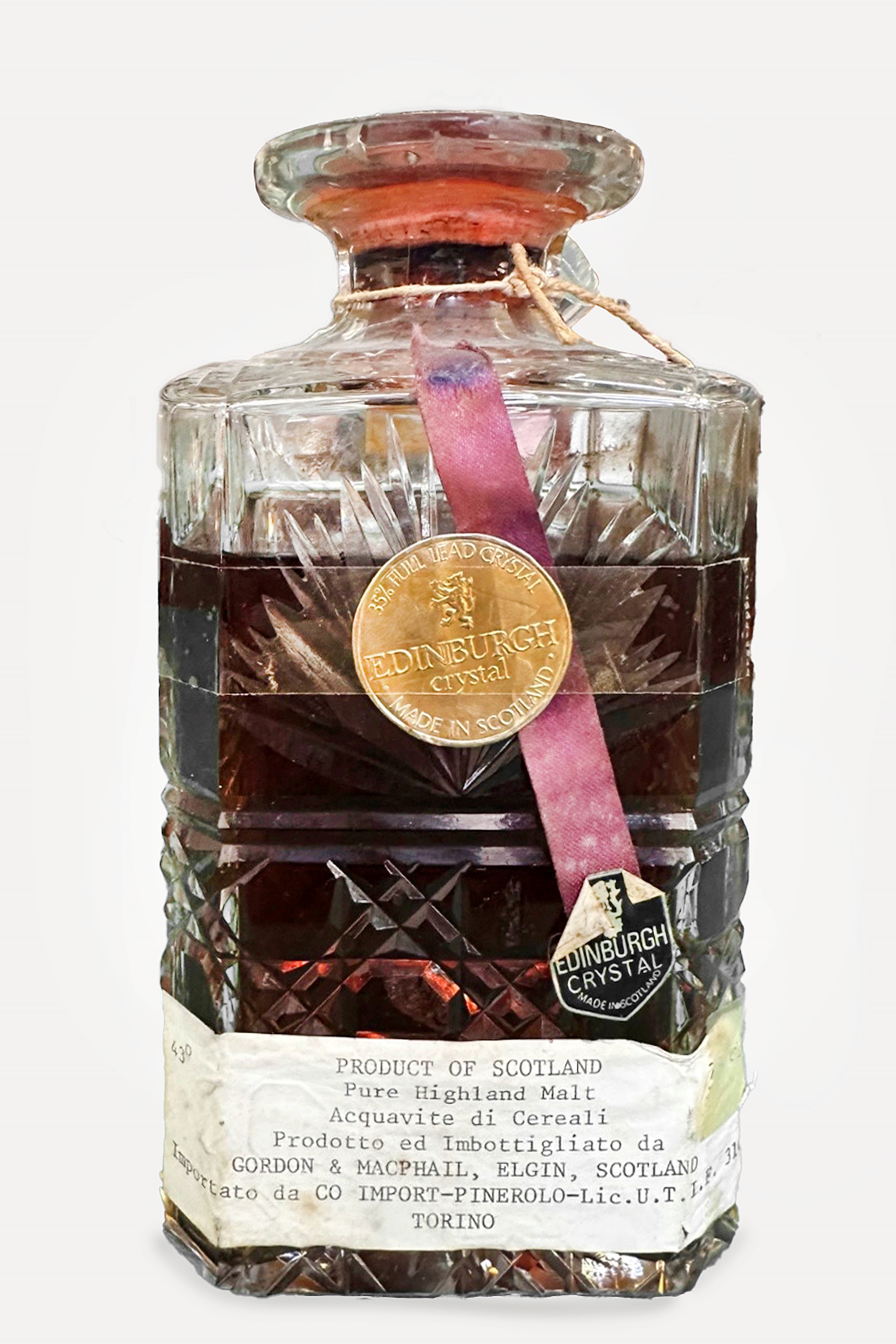 Macallan Pure Highland Malt Scotch Whisky, Imbottigliato negli Anni '70 o '80 da Gordon & Macphai...