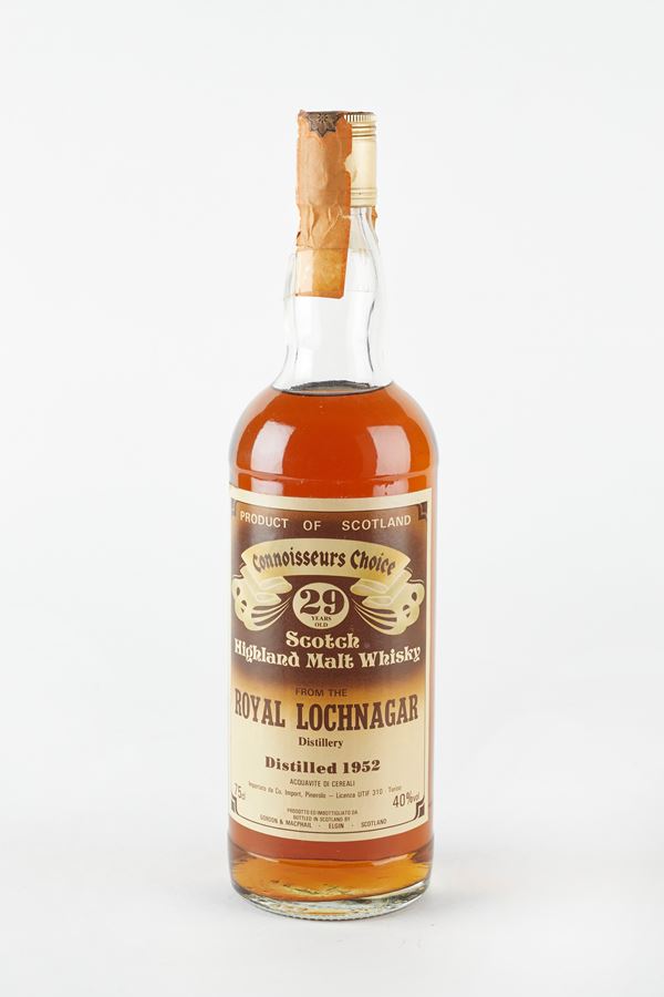Royal Lochnagar,Gordon &amp; MacPhail - Royal Lochnagar 29 Year Old 1952