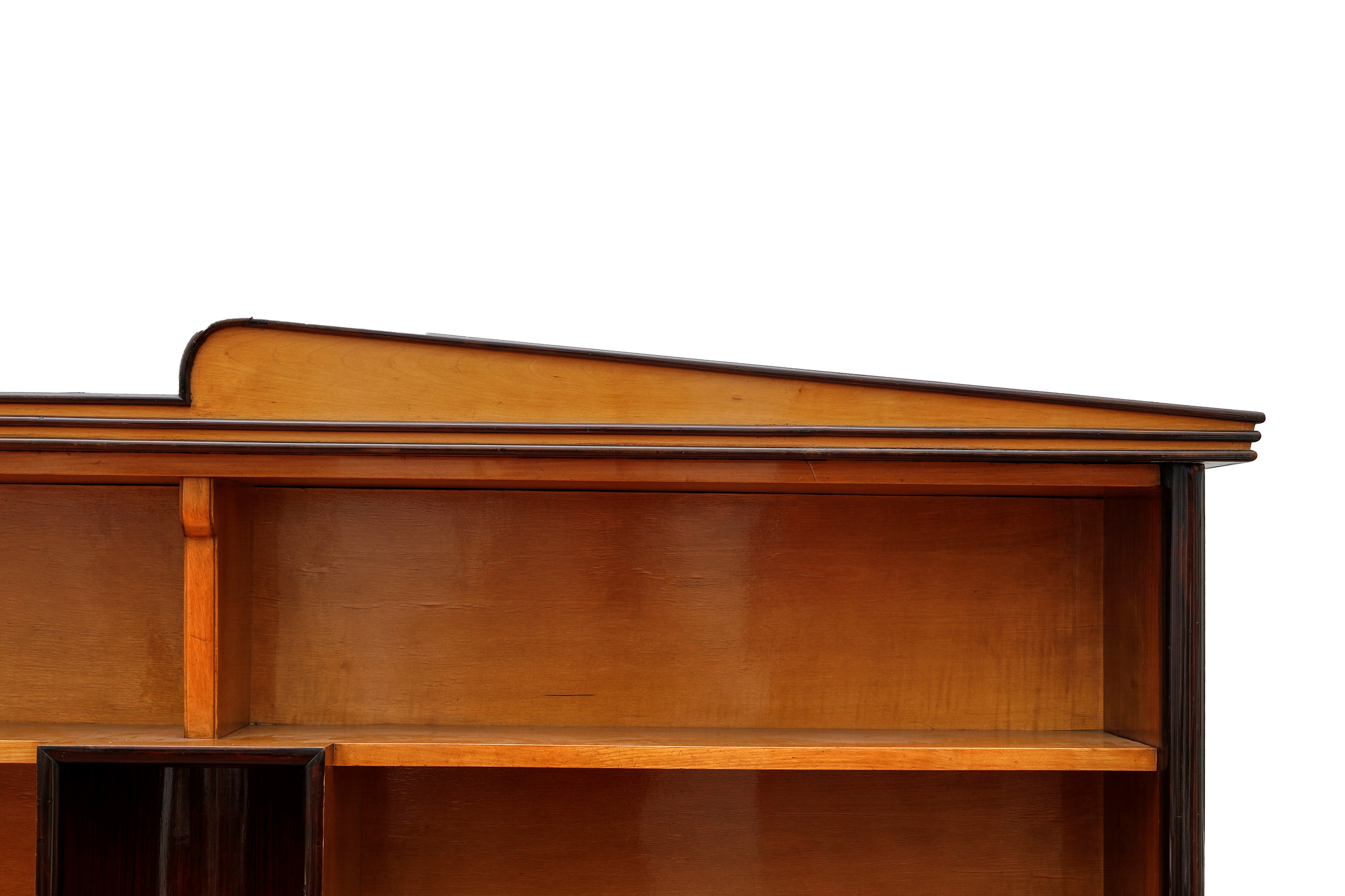 Importante mobile libreria da parete