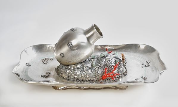 Angelo Curti - Grande Fontana in argento 800 lavorata a mano a tema marino.