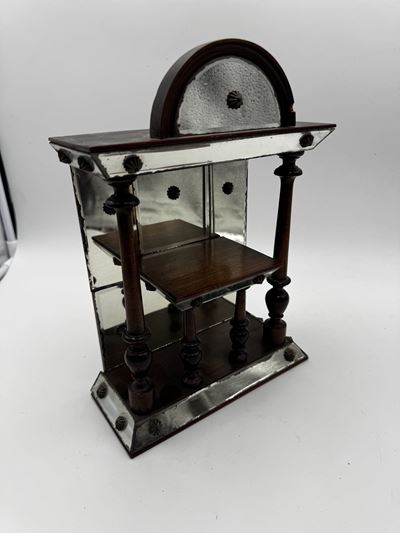 Lotto Composto da Tre Scaffali da Collezione